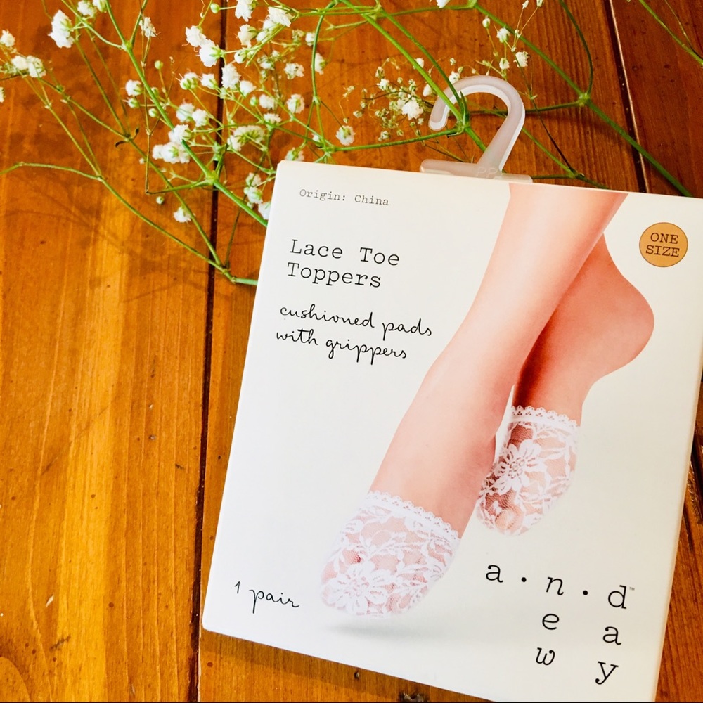 Lace Toe Toppers